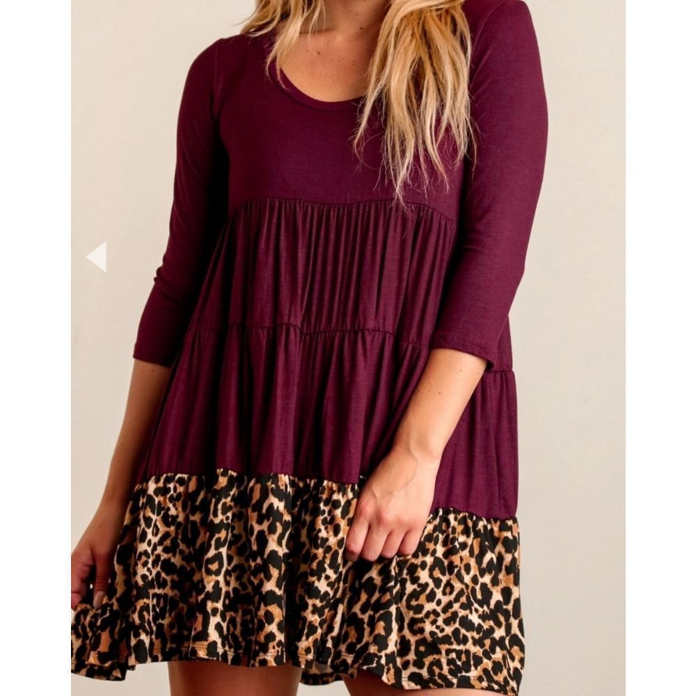 PLUS Size Tiered Animal Hem Dress with earrings - Picture 2 of 3